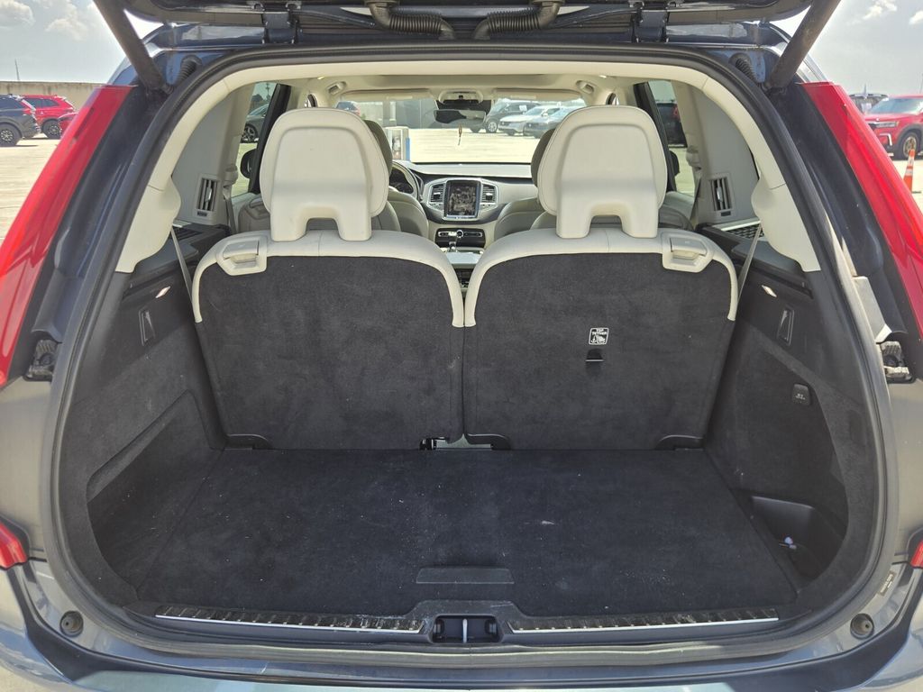 2020 Volvo XC90 - $20,859
