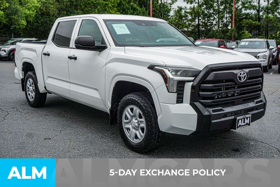 Used 2023 White Toyota SR image 4