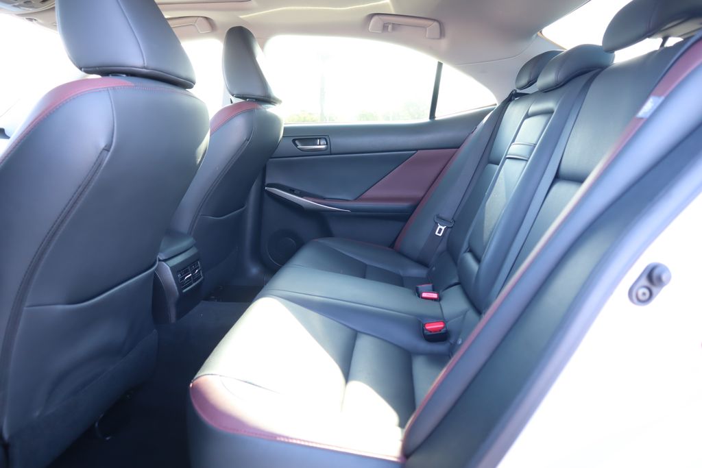 Thumbnail: 2017 Lexus IS - 20