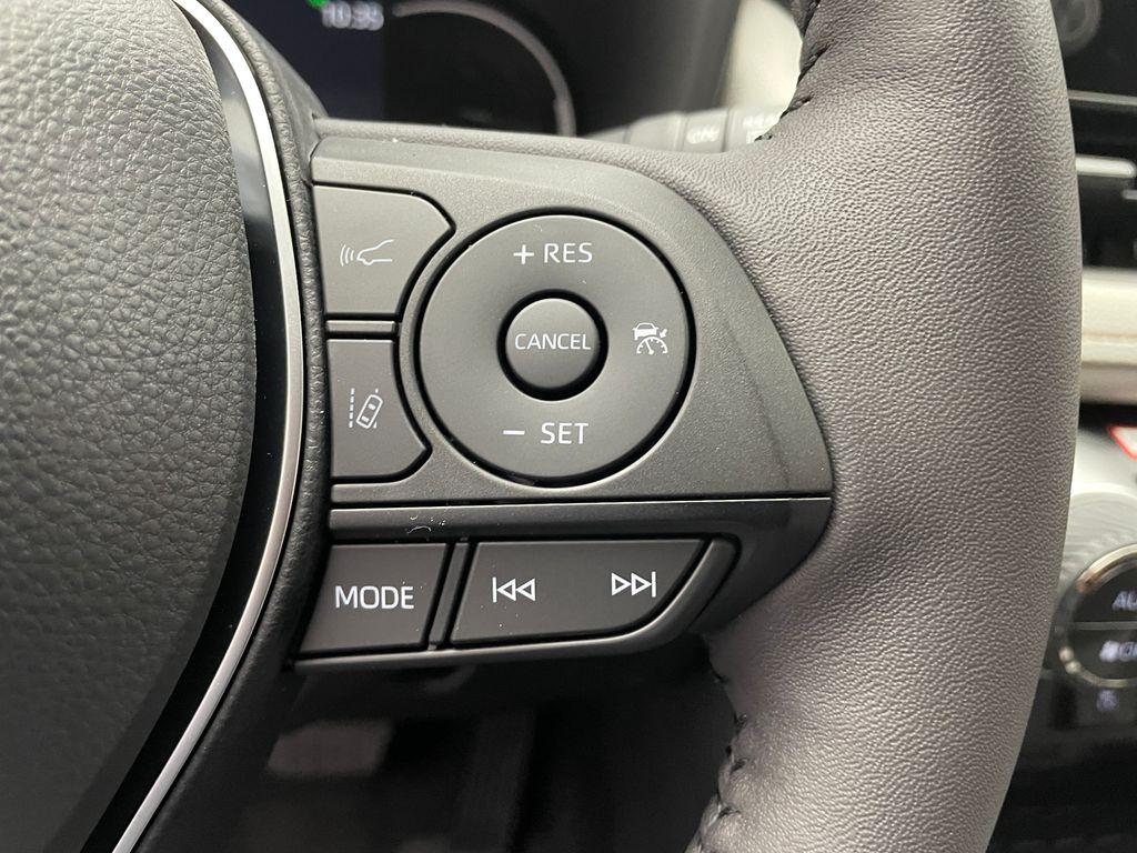 Thumbnail: 2025 Toyota RAV4 - 21