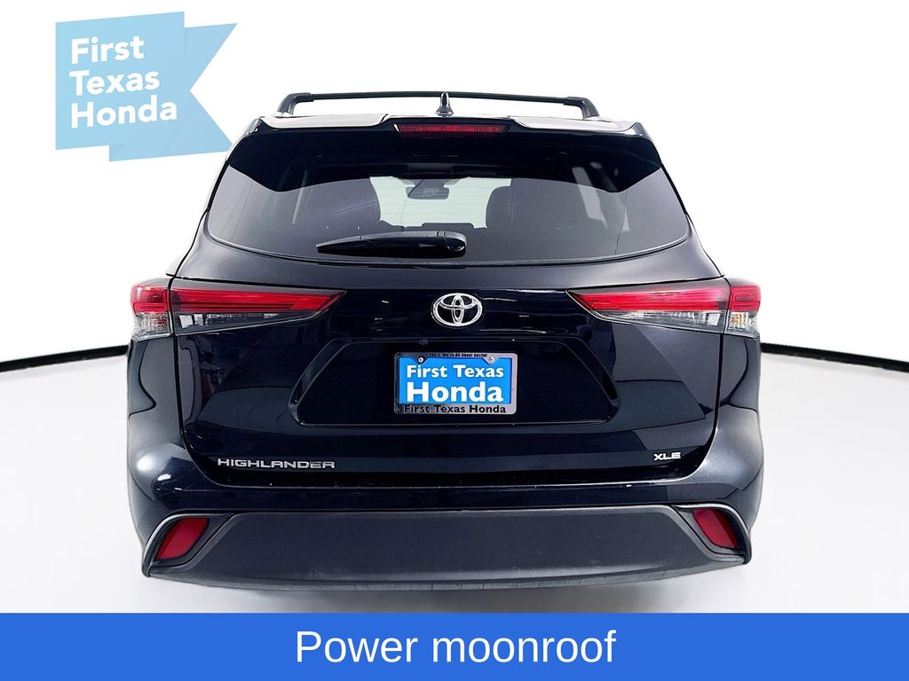 Used Car 2021 Toyota Highlander  Xle For Sale Under $30,000 In Austin, Texas