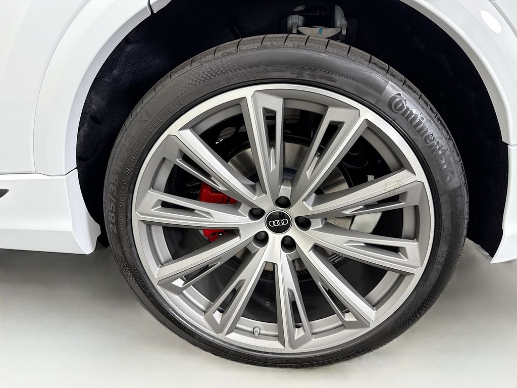 Thumbnail: 2026 Audi Q8 - 31