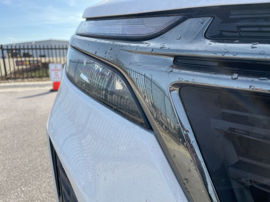 Thumbnail: 2024 Chevrolet Equinox - 11