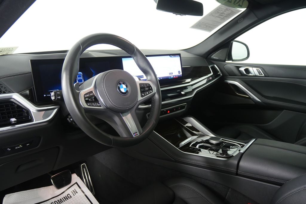 Thumbnail: 2025 BMW X6 - 13