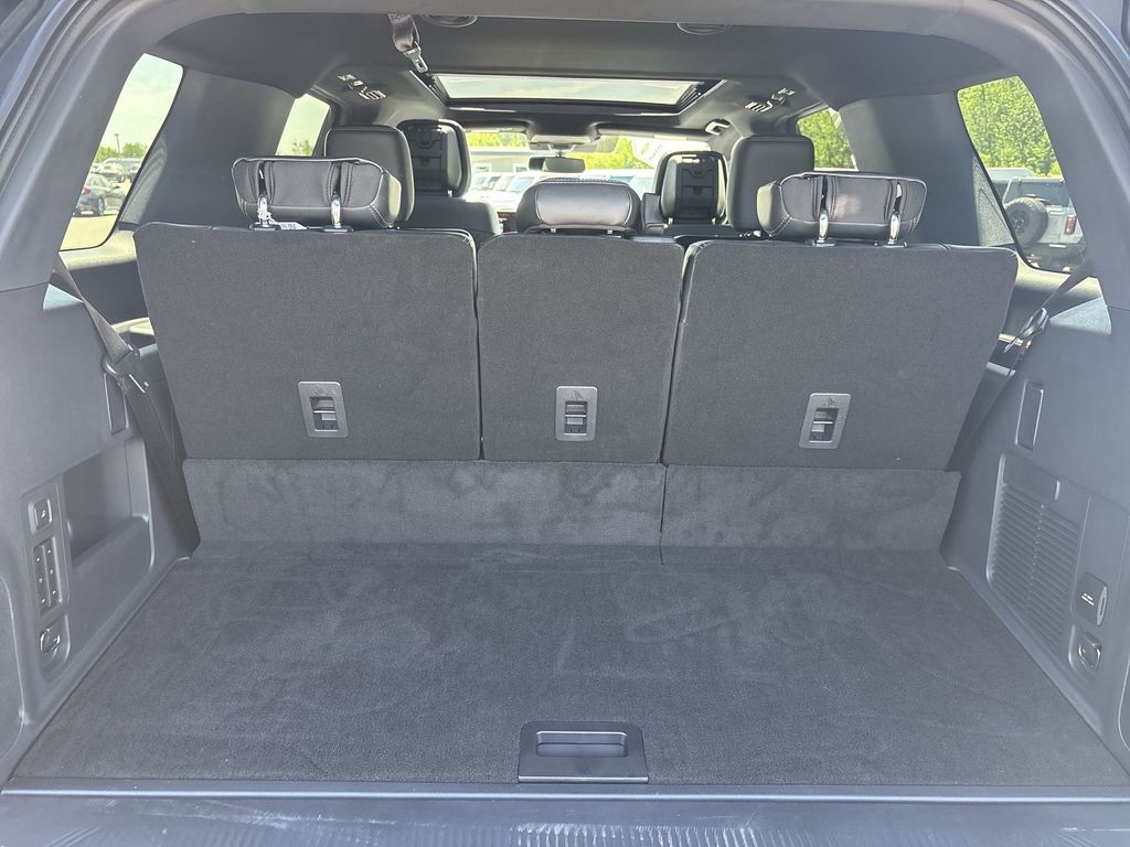 New 2026 Glacier Gray Metallic Tri-Coat Ford Platinum® image 21