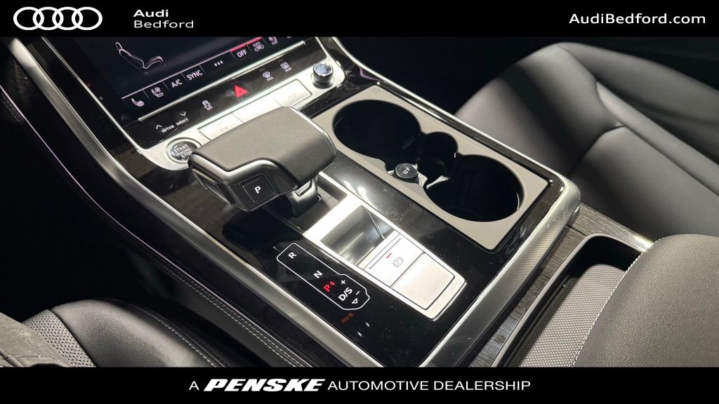 Thumbnail: 2026 Audi Q8 - 18