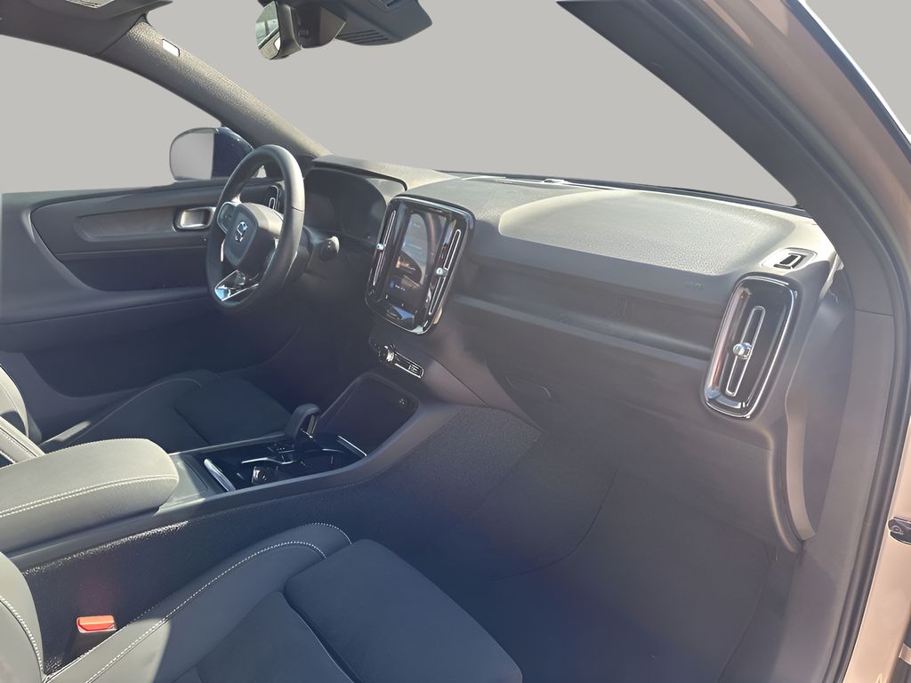 Used Car 2023 Volvo Xc40 Recharge Pure Electric  Ultimate For Sale Under $35,000 In Austin, Texas
