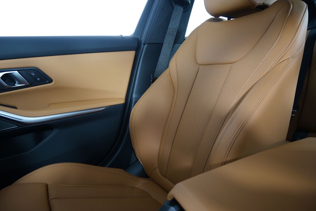 2025 BMW 3 Series 330i 21
