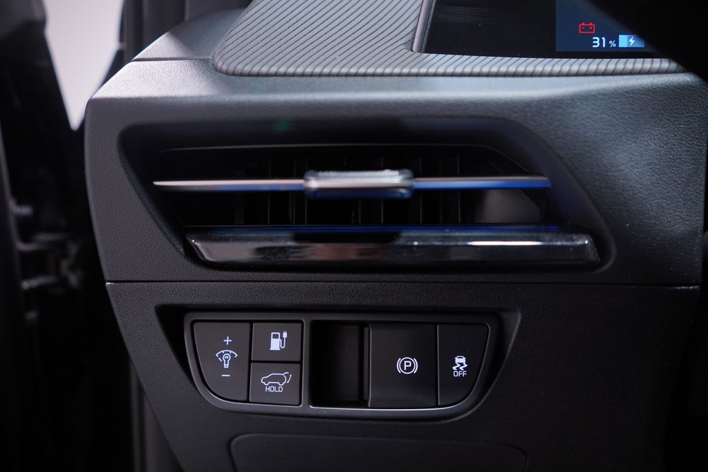 Thumbnail: 2022 Kia EV6 - 19