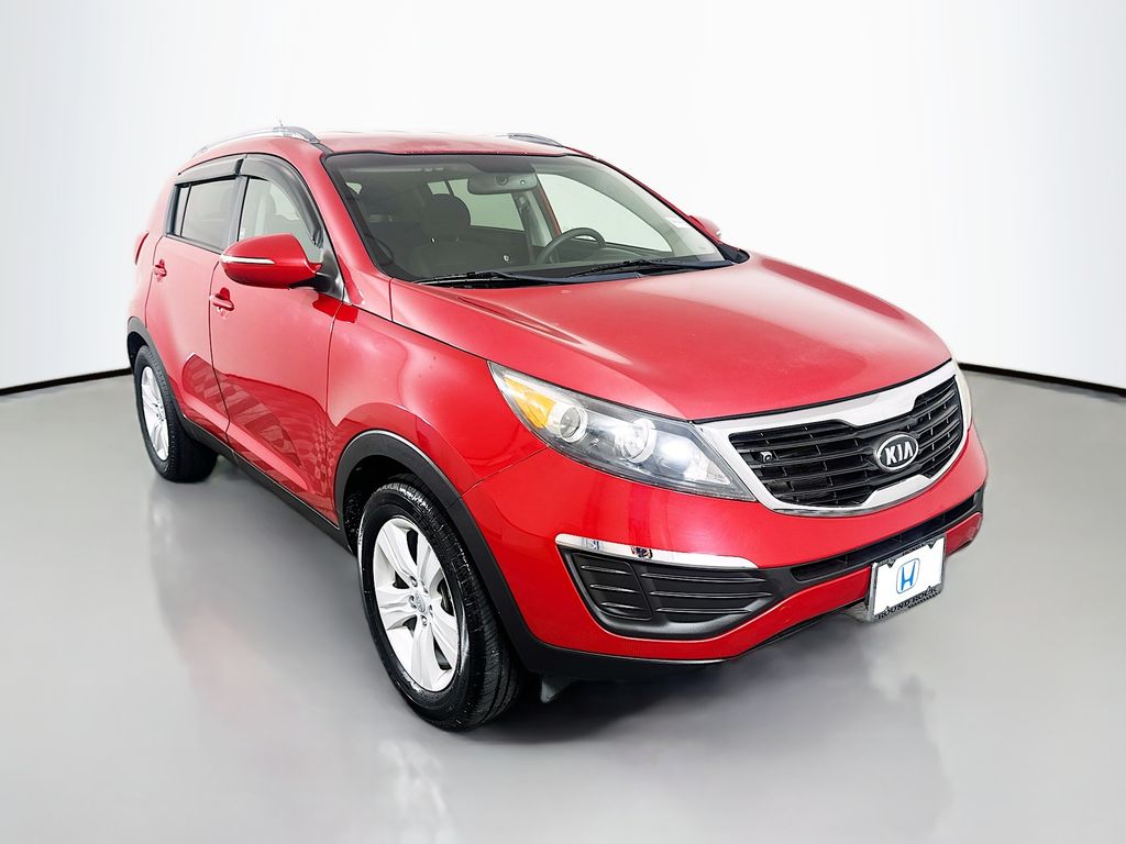 Thumbnail: 2011 Kia Sportage - 3
