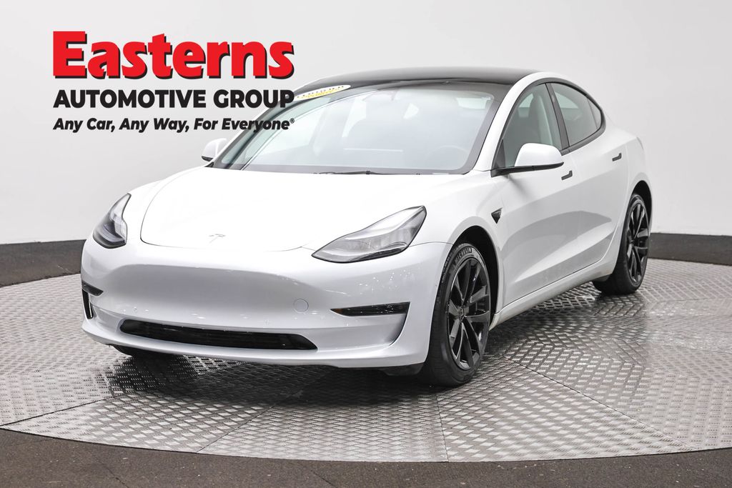 2023 Tesla Model 3 -'s photo