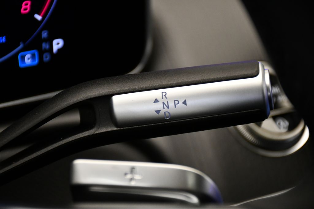 Thumbnail: 2025 Mercedes-Benz S-Class - 25