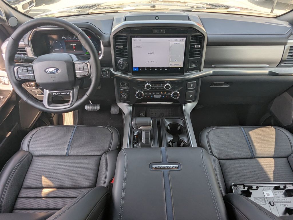 2025 Ford F-150 Platinum