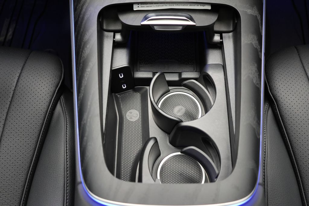 Thumbnail: 2026 Mercedes-Benz E-Class - 30