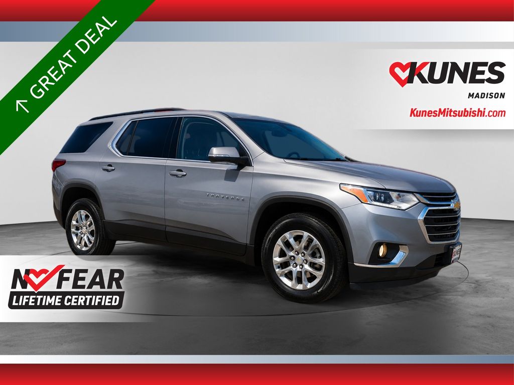  2021 Chevrolet Traverse LT Cloth AWD   