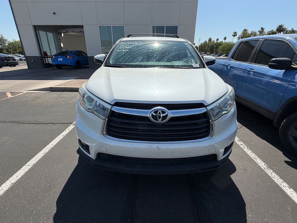 Thumbnail: 2016 Toyota Highlander - 3