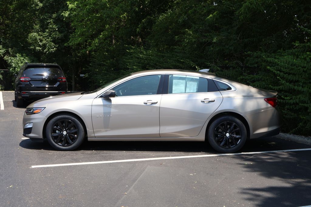 Thumbnail: 2023 Chevrolet Malibu - 4