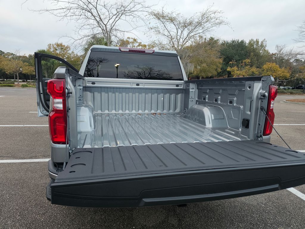 2025 Chevrolet Silverado 1500 LTZ 25