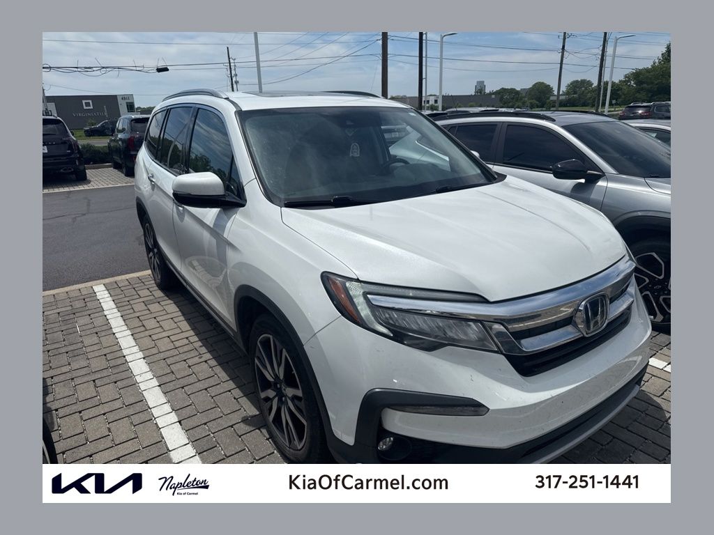 2021 Honda Pilot Touring AWD with Rear Captains Chairs SUV / Crossover All-Wheel Drive 9-Speed Automatic
