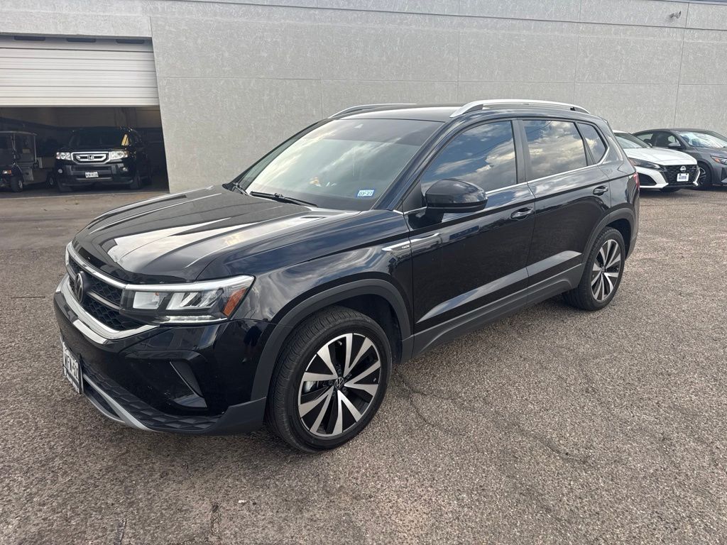 2024 Volkswagen Taos 1.5T SE - 1