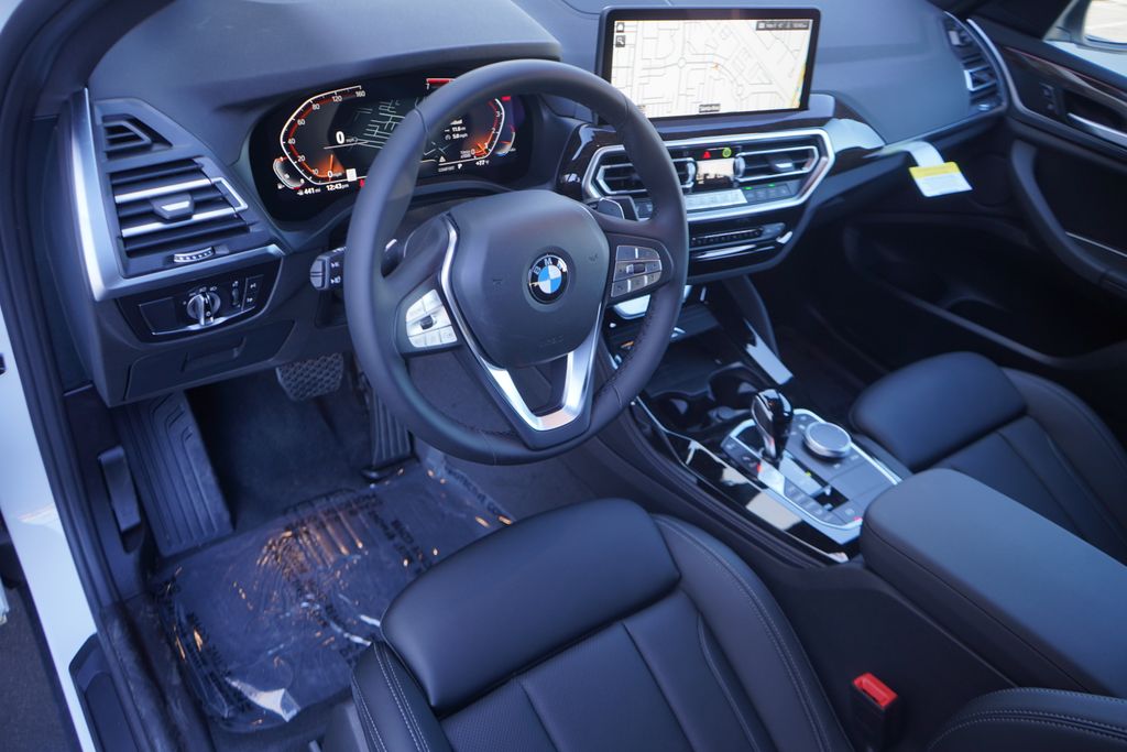 2025 BMW X4 xDrive30i 12