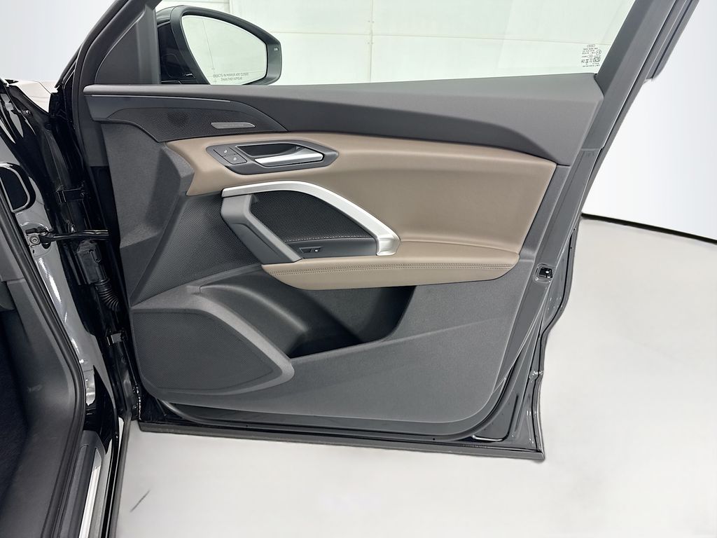 Thumbnail: 2026 Audi Q5 - 24