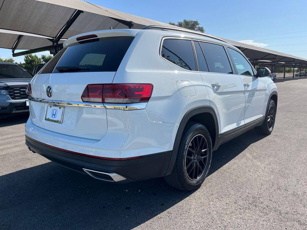 Thumbnail: 2021 Volkswagen Atlas - 4