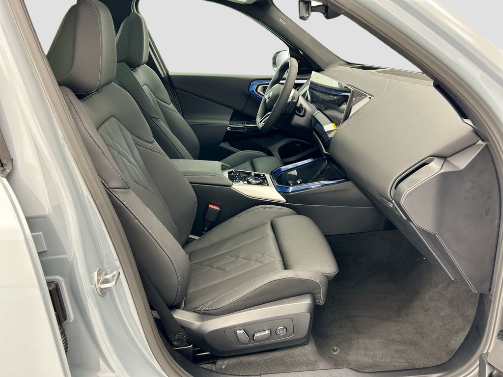 Thumbnail: 2026 BMW X3 - 19