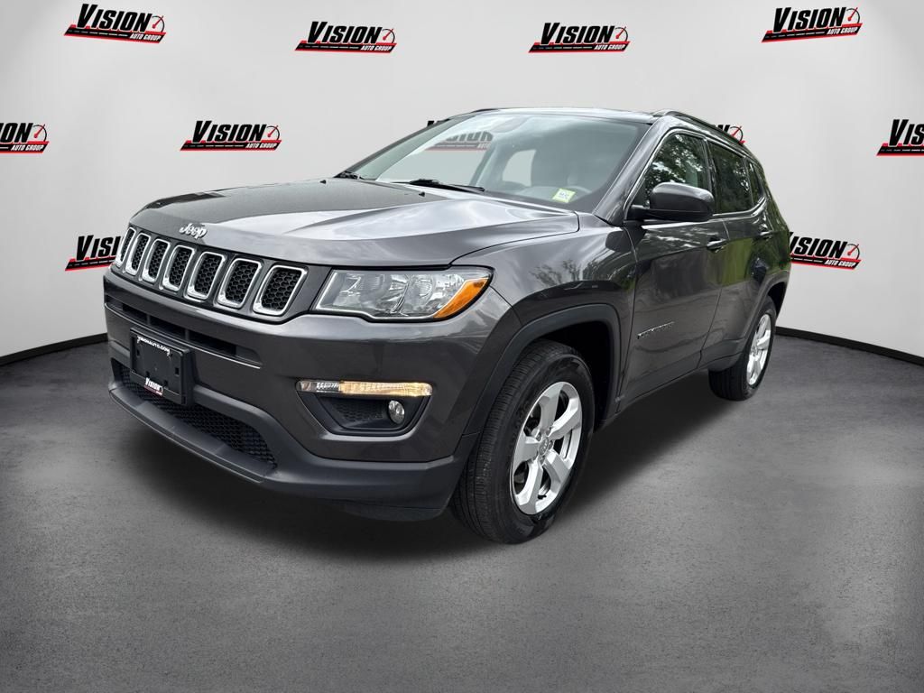 Gray (Granite Crystal Metallic Clearcoat) 2018 Jeep Compass SUV / Crossover Four-Wheel Drive 9-Speed Automatic