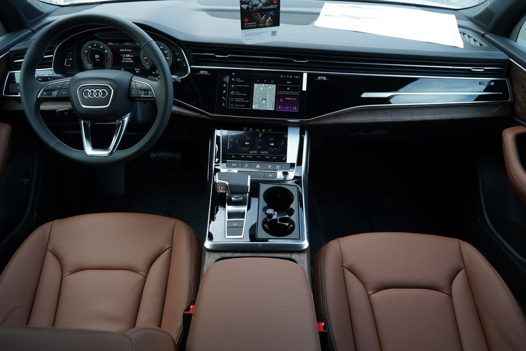 Thumbnail: 2026 Audi Q7 - 8