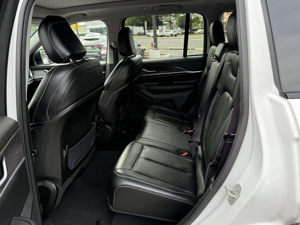 Used 2023 White Jeep Limited image 16
