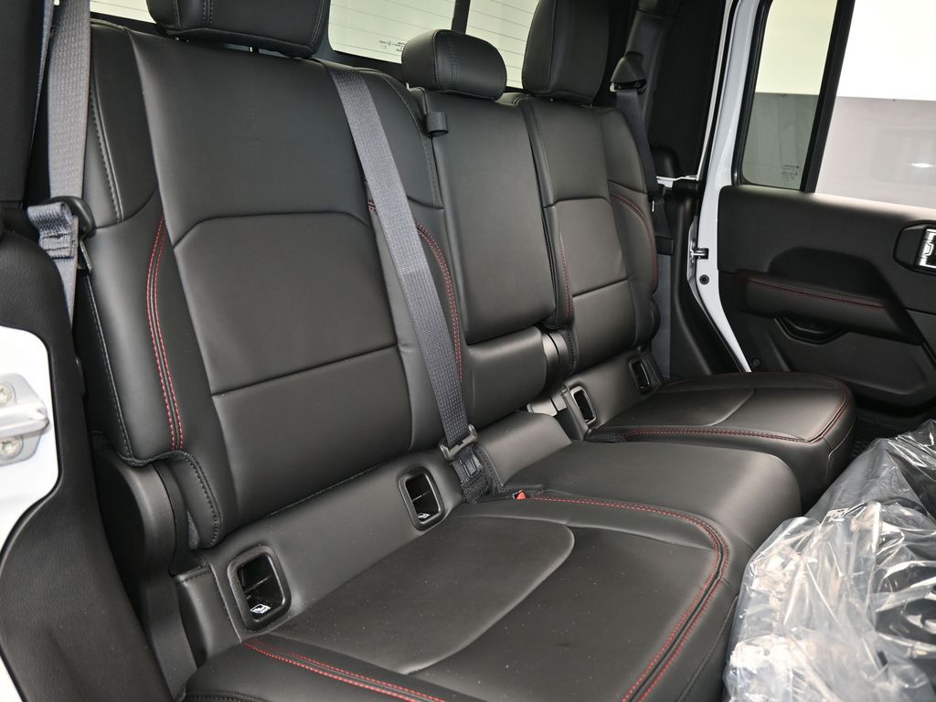 New 2026 Bright White Clearcoat Jeep Rubicon image 36