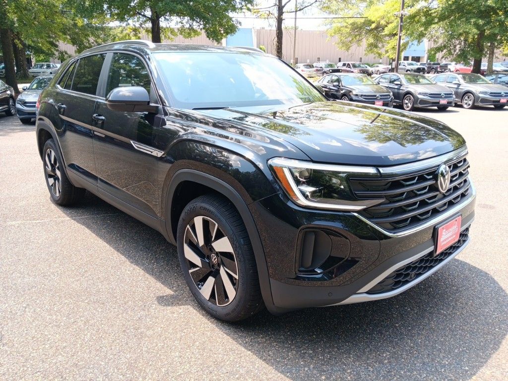 2024 Volkswagen Atlas Cross Sport 2.0T SE w/Technology 7