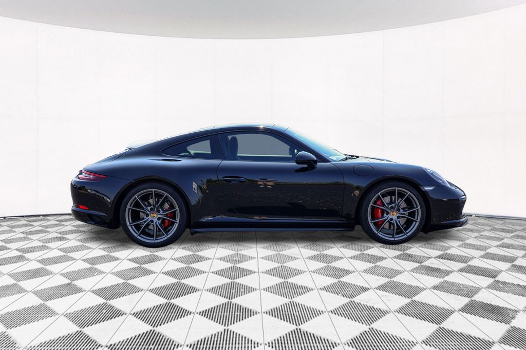 2017 Porsche 911 Carrera 4S 8