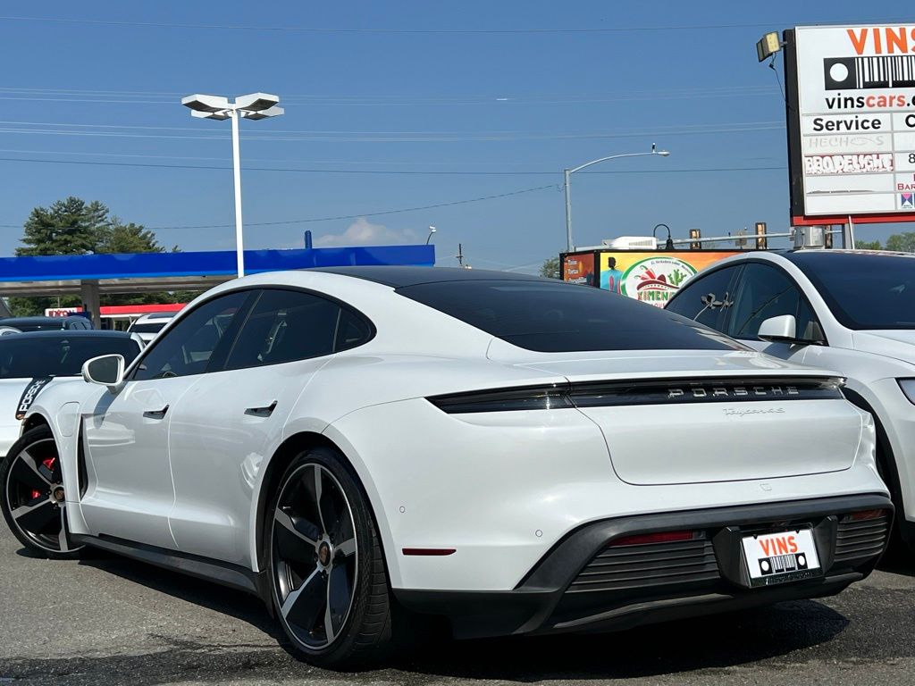 2021 Porsche Taycan 4S photo