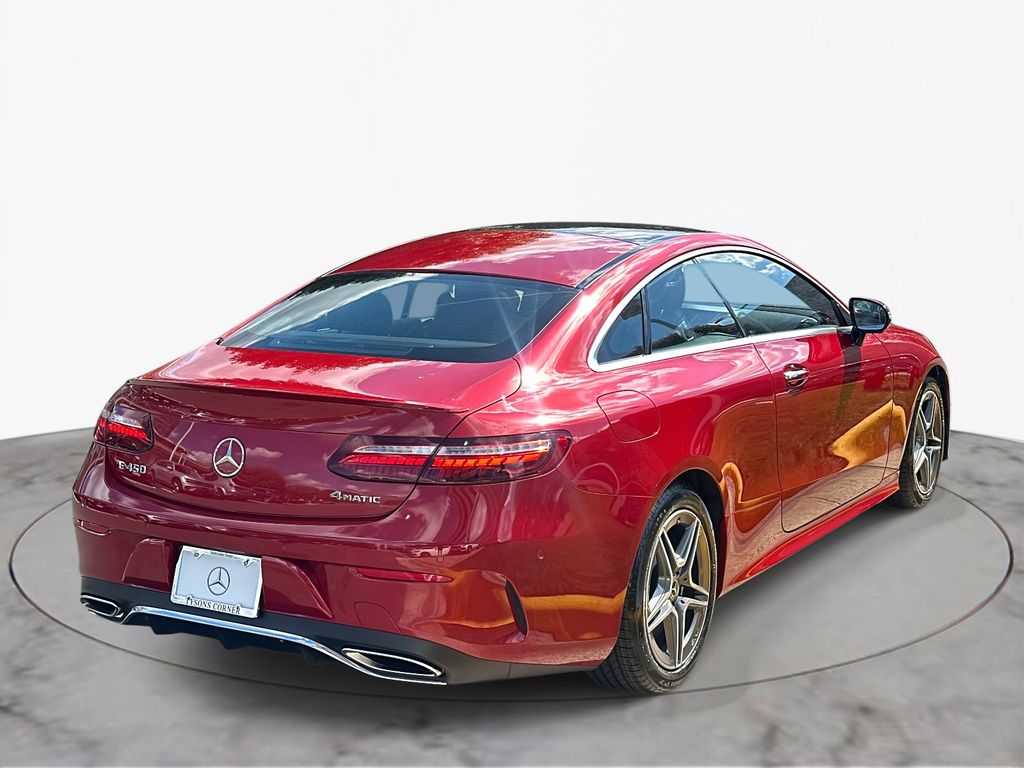 Thumbnail: 2022 Mercedes-Benz E-Class - 8