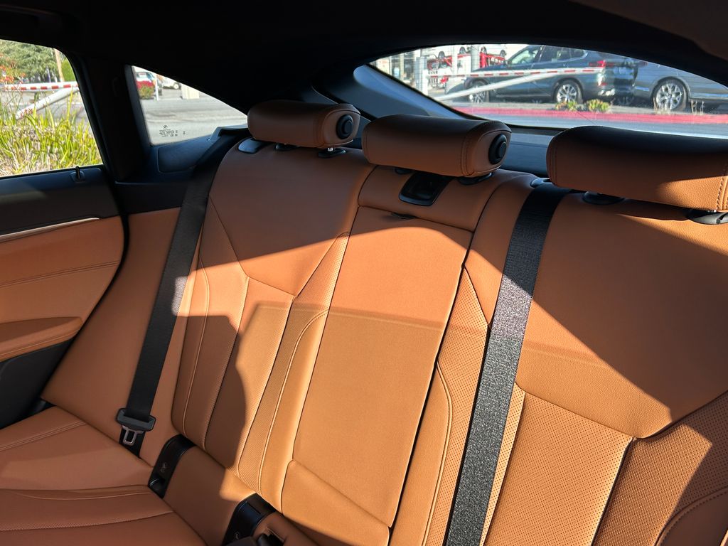 Thumbnail: 2023 BMW i4 - 32