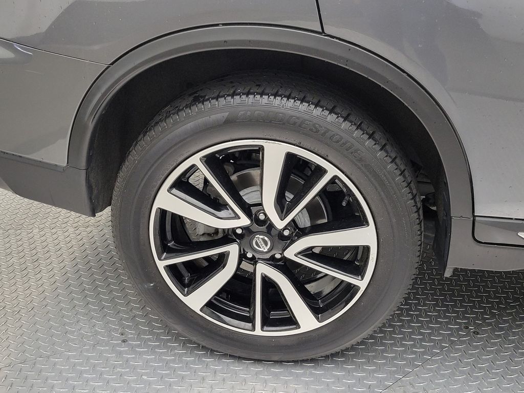 Thumbnail: 2019 Nissan Rogue - 12