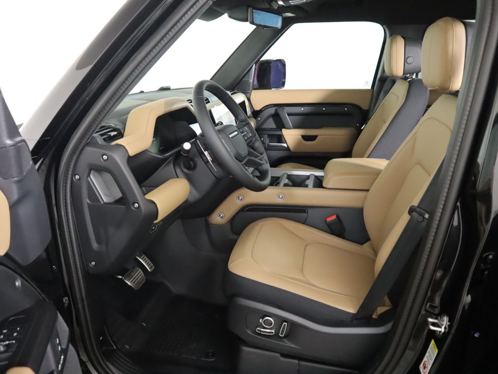 Thumbnail: 2025 Land Rover Defender - 21