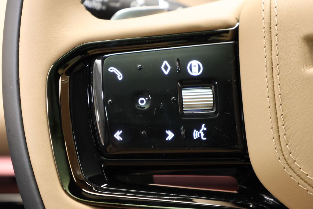 Thumbnail: 2026 Land Rover Range Rover Sport - 18