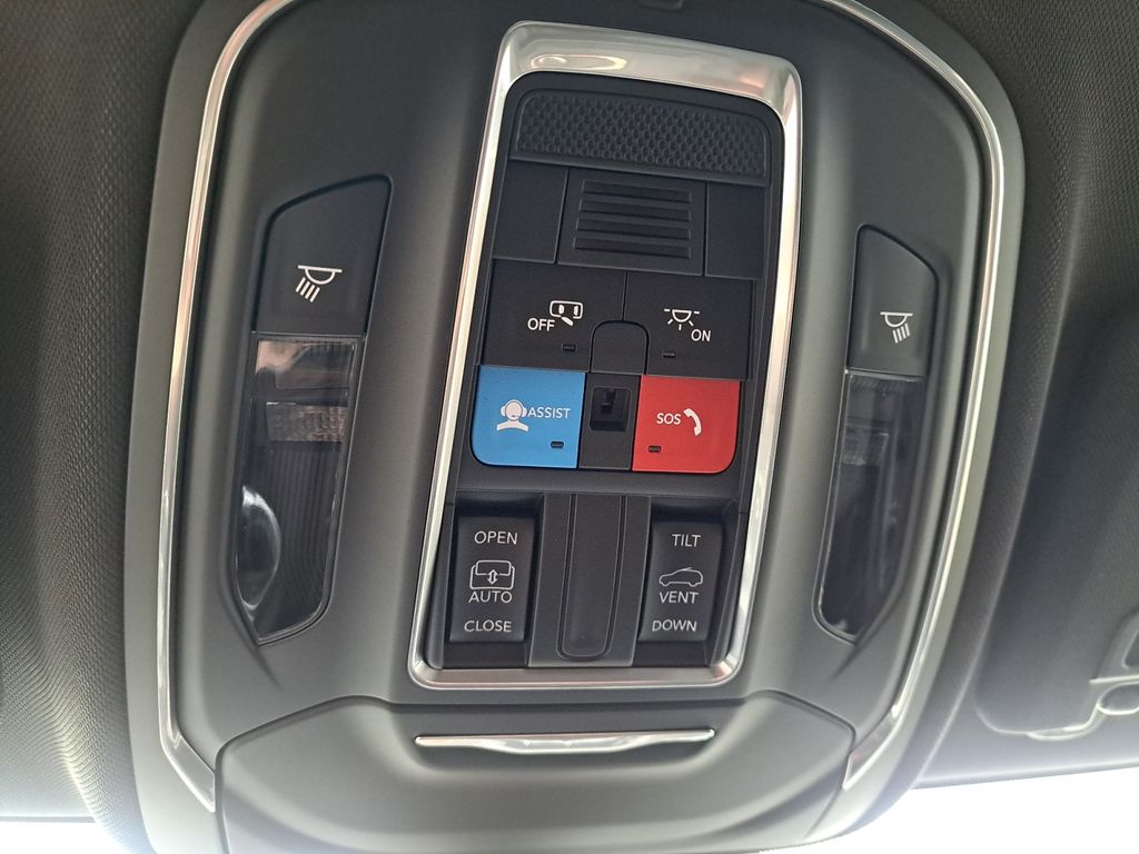 New Car 2025 Jeep Grand Cherokee  Laredo X For Sale Under $35,000 In Austin, Texas