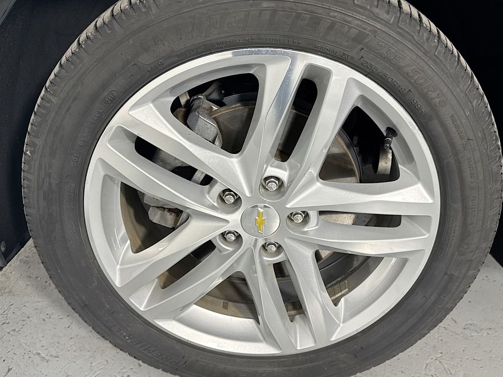 Used Car 2018 Chevrolet Equinox  Premier For Sale Under $20,000 In Austin, Texas