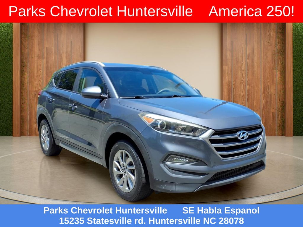 Coliseum Gray 2017 Hyundai Tucson SUV / Crossover All-Wheel Drive 6-Speed Automatic