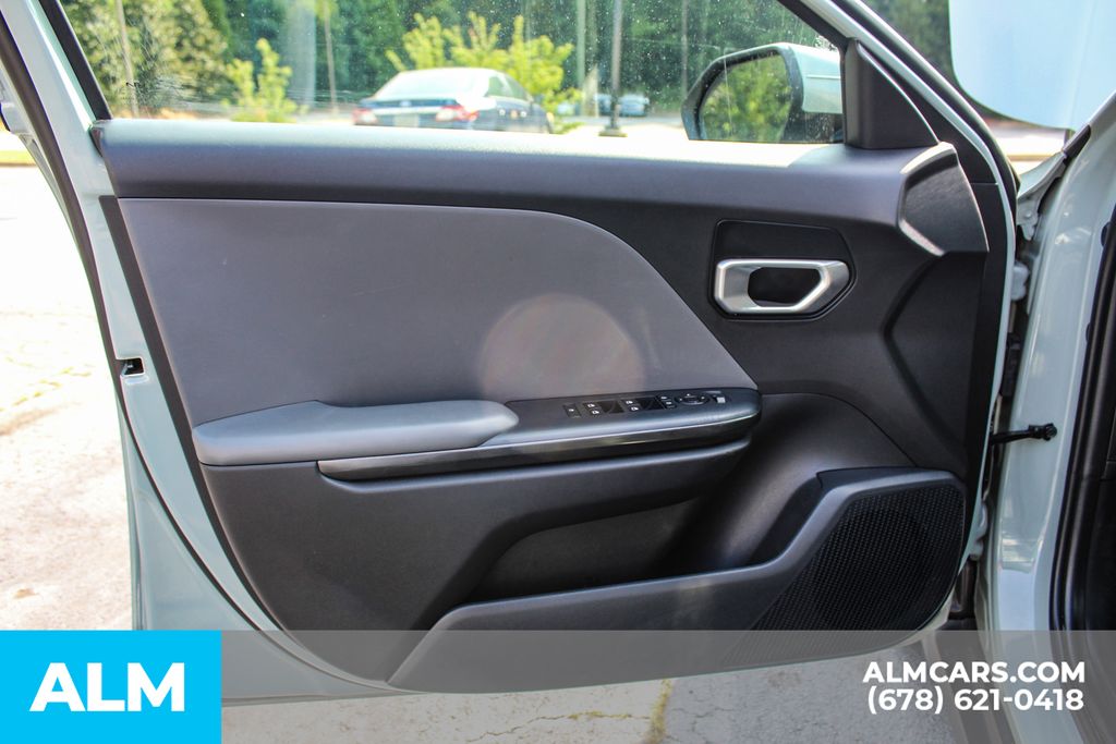 Used 2025 Gray Kia LXS image 37