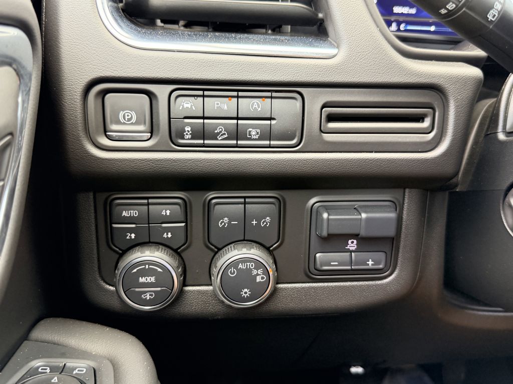 used 2024 Chevrolet Tahoe car, priced at $65,494