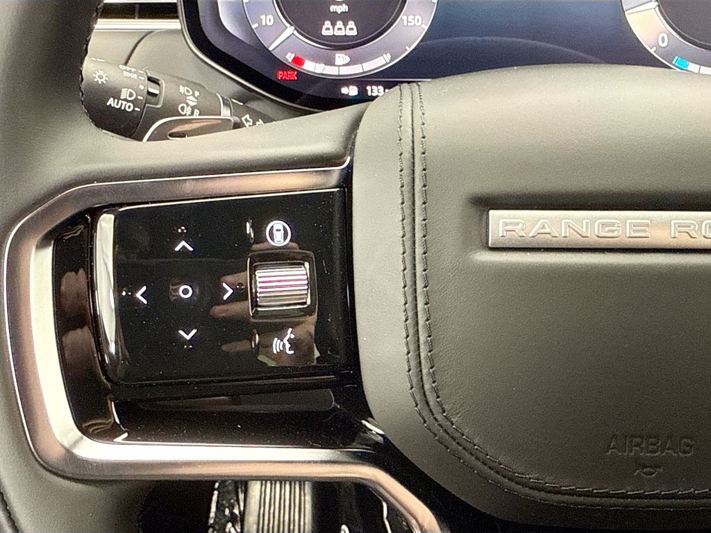 Thumbnail: 2026 Land Rover Range Rover Sport - 11