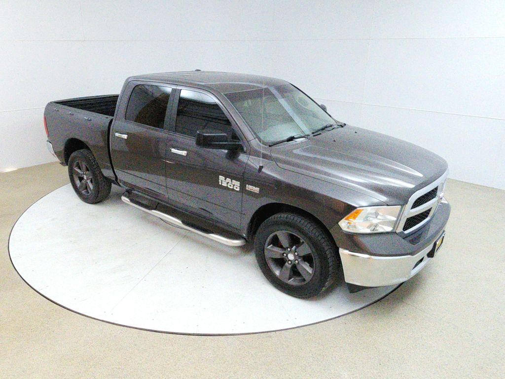 2017 RAM 1500 SLT Crew Cab 4WD