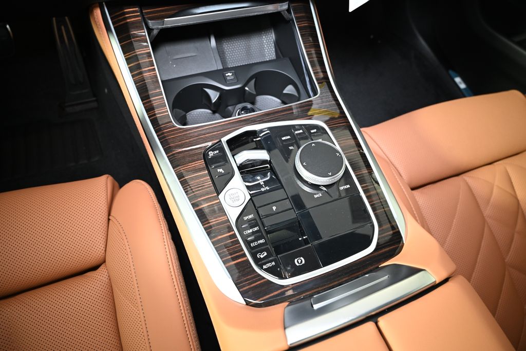 Thumbnail: 2026 BMW X5 - 19