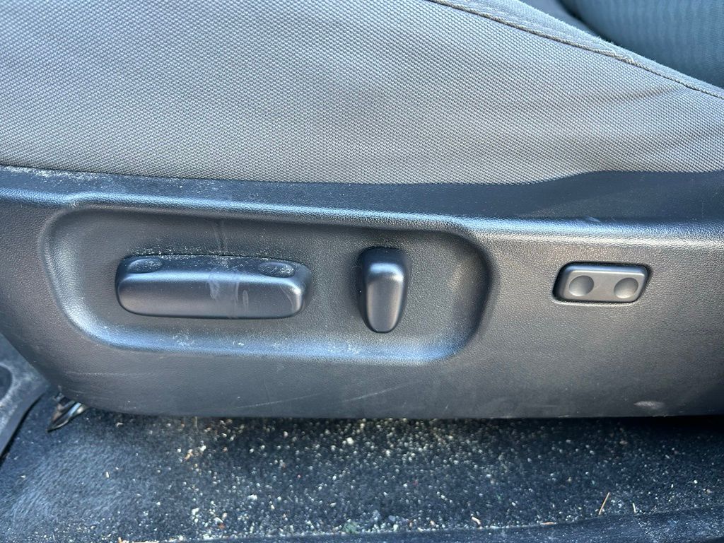 Thumbnail: 2022 Toyota Tacoma - 15