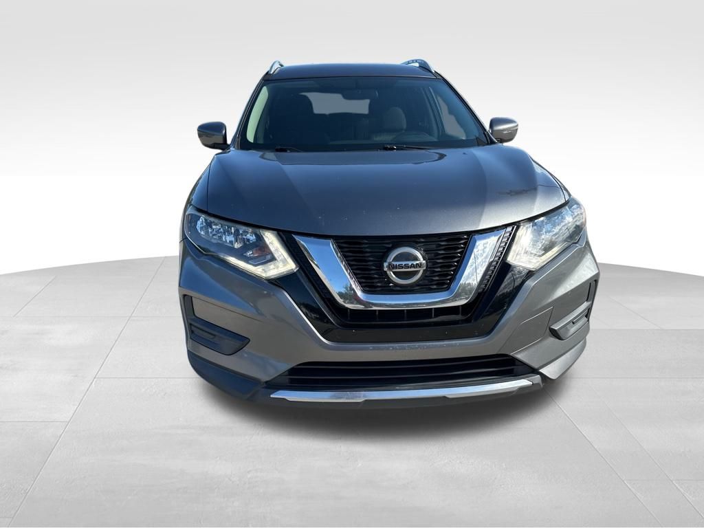 2018 Nissan Rogue SV 2